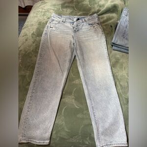 American Eagle Mom Jeans